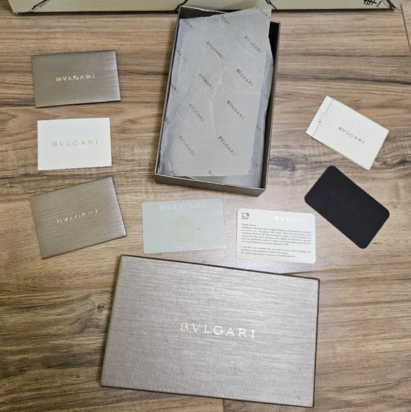 ❤️🎉HOST PICK🎉❤️BVLGARI B ZERO 1 Circle Logo Long Wallet Ruby - Picture 15 of 17